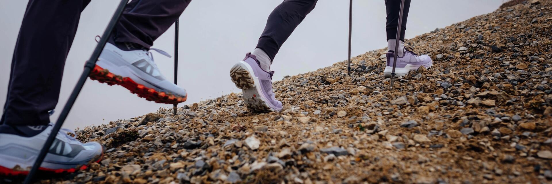 How to choose hiking shoes for women with sensitive feet